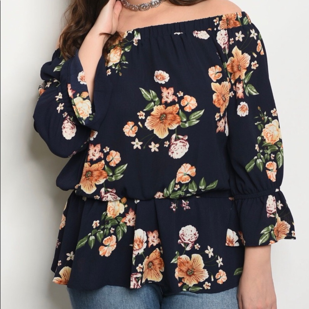 NWT Navy Floral Off Shoulder Plus Sz Top - Picture 2 of 6